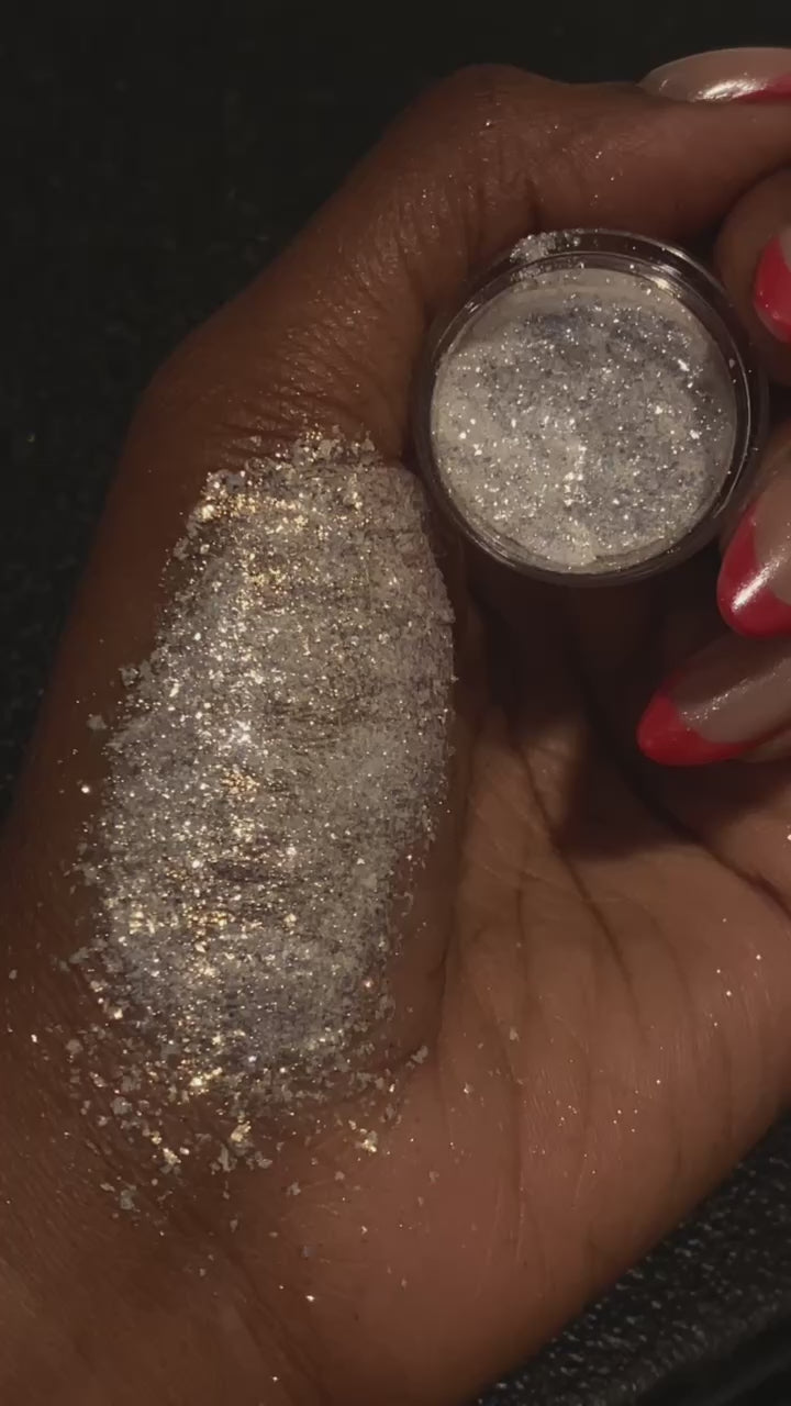 Butterscotch | Champagne Gold loose Pigment | Single Swipe Impact
