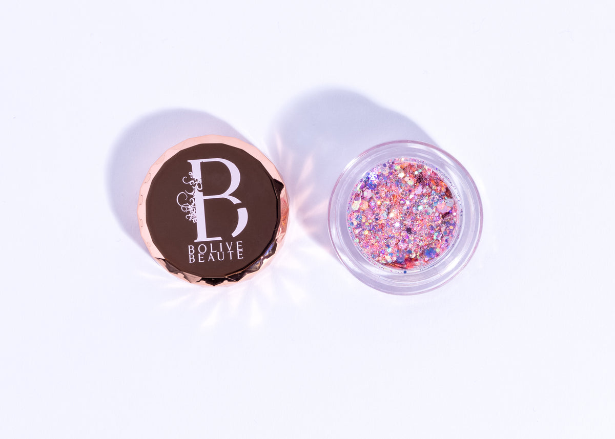 On Pointé soft pink glitter eyeshadow by Bolive Beauté