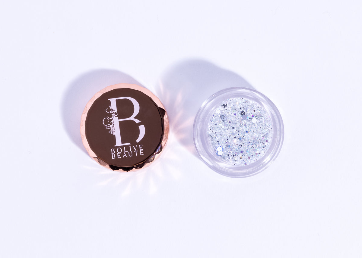 Icey World white and silver chunky glitter eyeshadow by Bolive Beauté