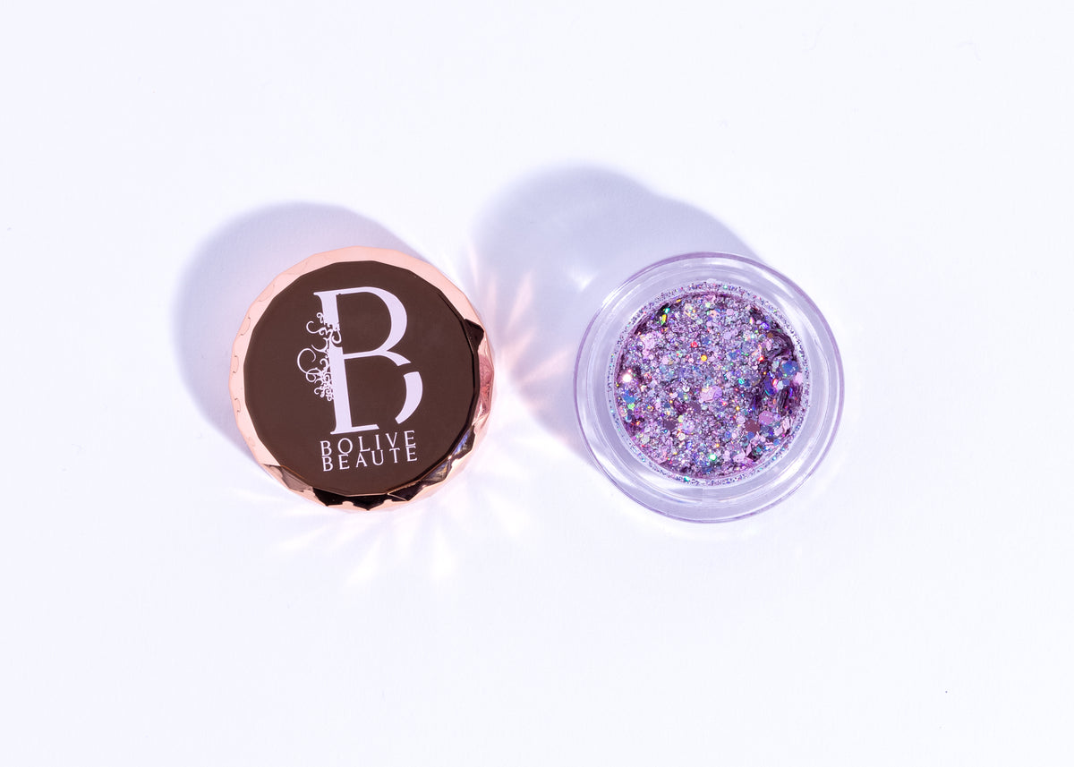 Rich Auntie holographic pink and lavender glitter eyeshadow by Bolive Beauté