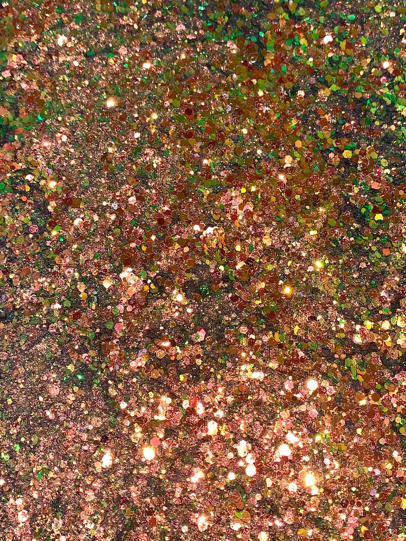 Big Steppa golden brown duochrome glitter eyeshadow with green reflect by Bolive Beauté